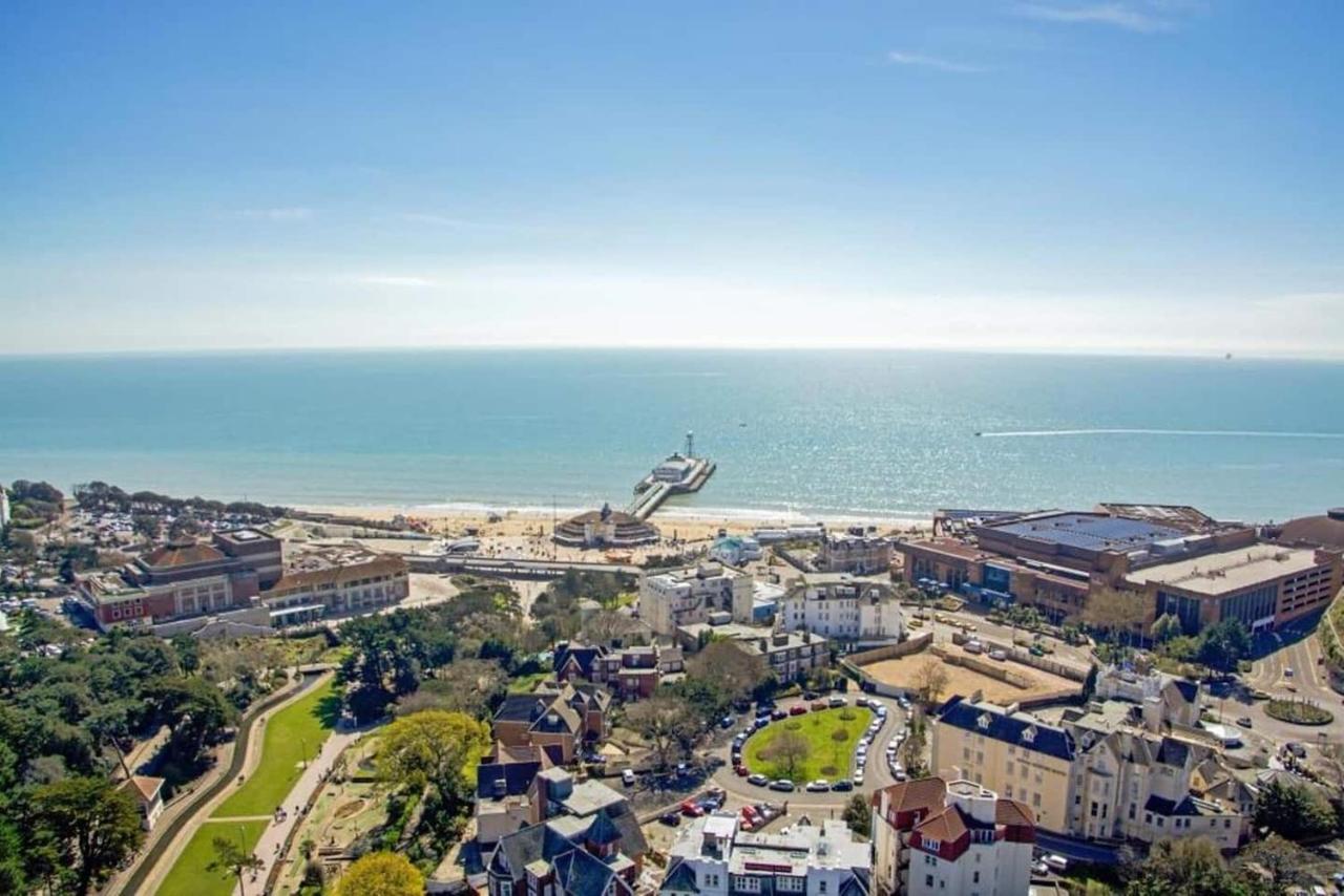 Flat-B, 4 Adults, 20 Mins To Beach, Netflix, Wifi, Sleeps 4 Adults Bournemouth Exteriér fotografie